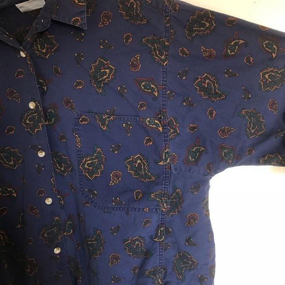 Vintage paisley button-up. - Picture 3 of 5